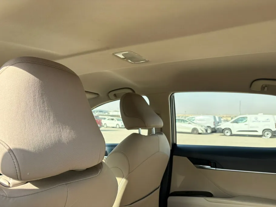 2023 Toyota Camry  LE 