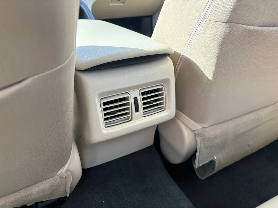 2023 Toyota Camry  LE 