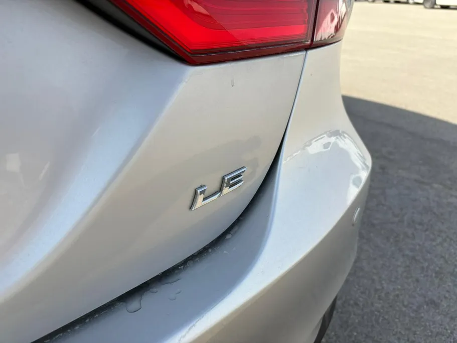 2023 Toyota Camry  LE 