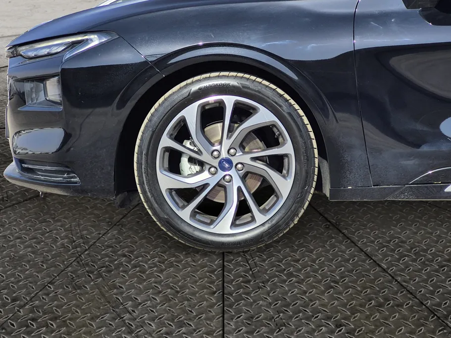 2023 Ford Taurus Titanium New Shape 