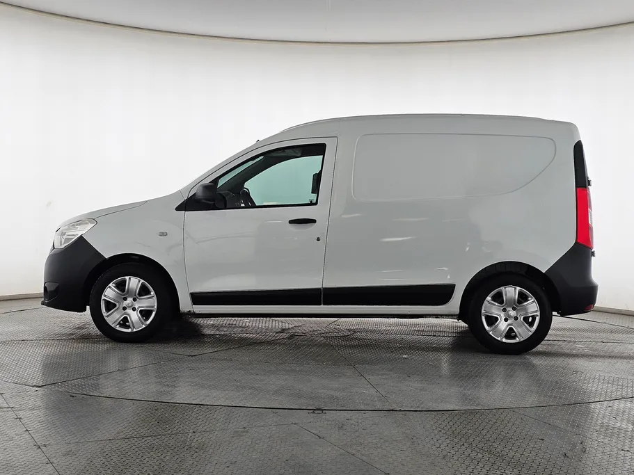 2021 Renault Docker Van بضاعة 