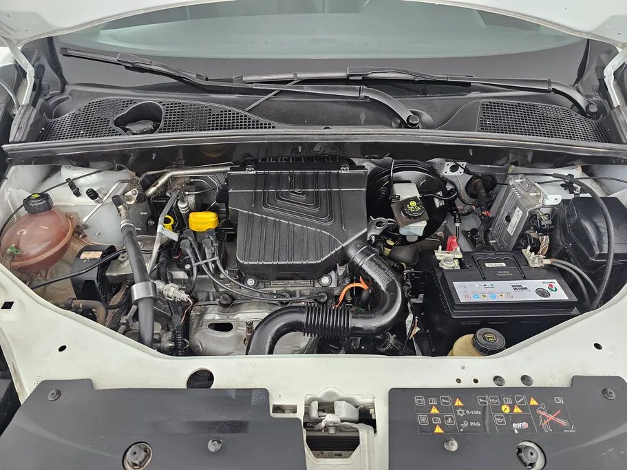 2021 Renault Docker Van بضاعة 