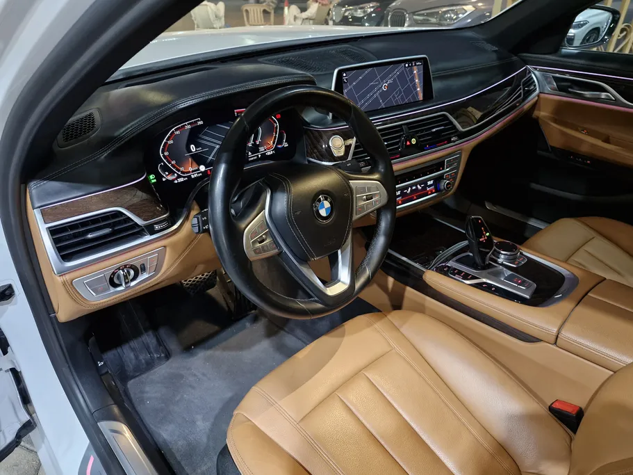 2021 BMW 7 Series 730Li 