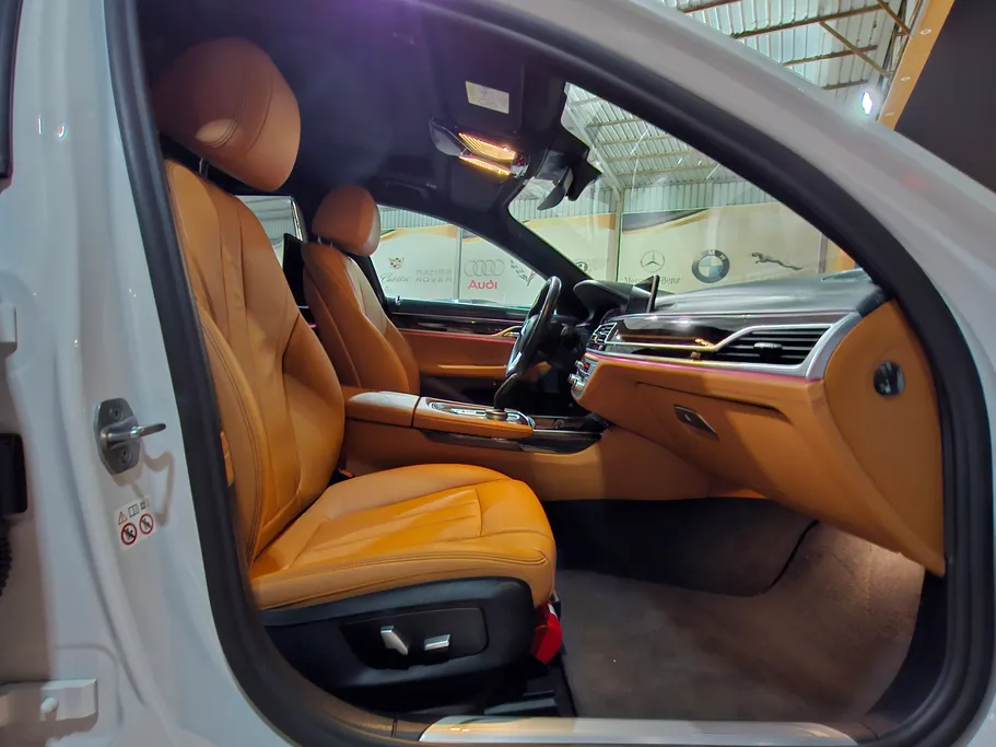 2021 BMW 7 Series 730Li 