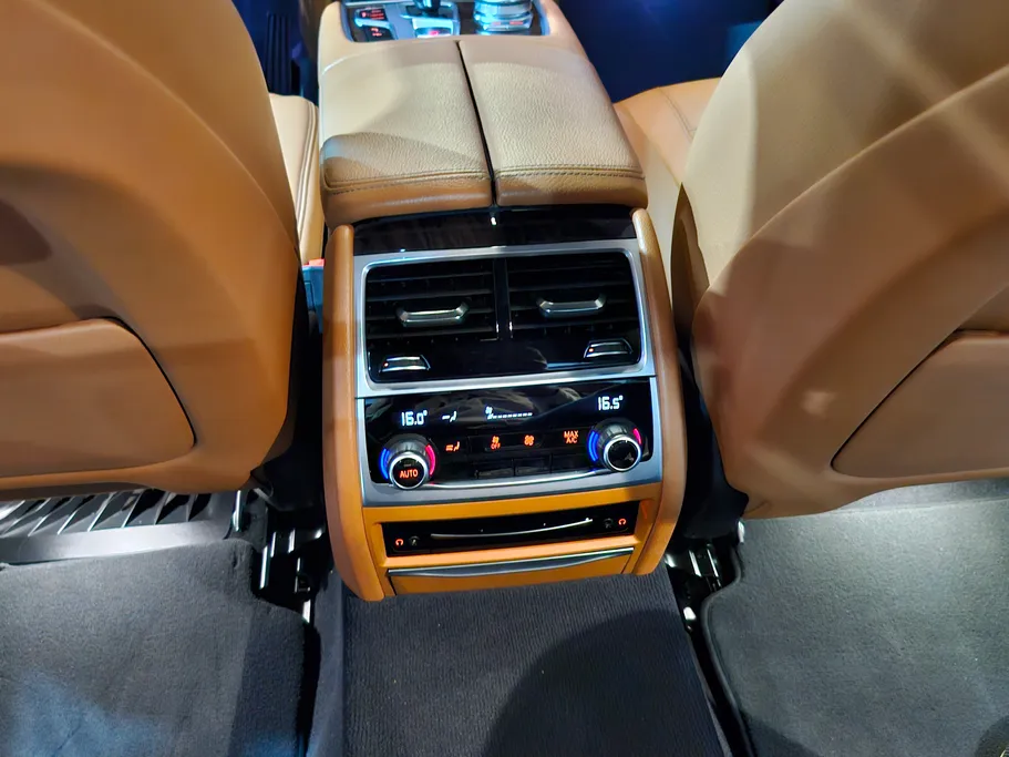 2021 BMW 7 Series 730Li 