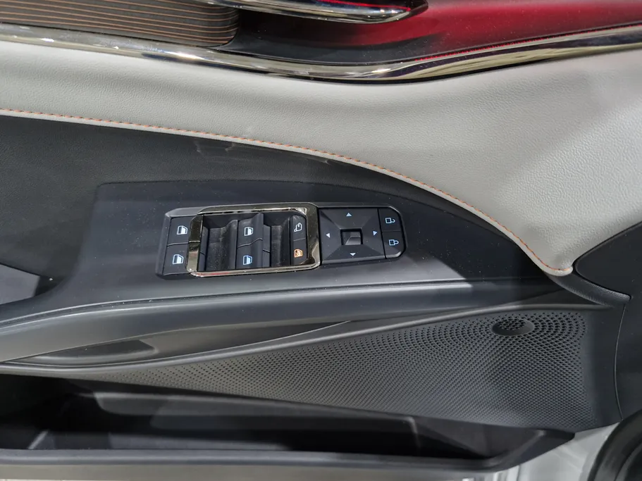 2025 Ford Taurus Titanium 