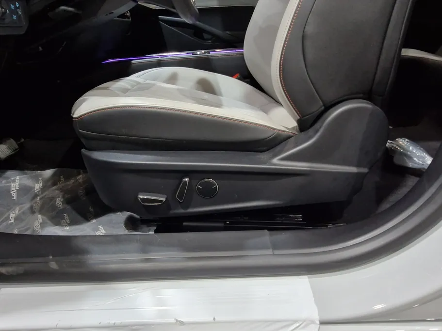 2025 Ford Taurus Titanium 