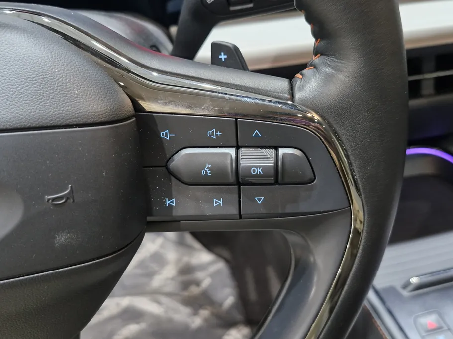 2025 Ford Taurus Titanium 