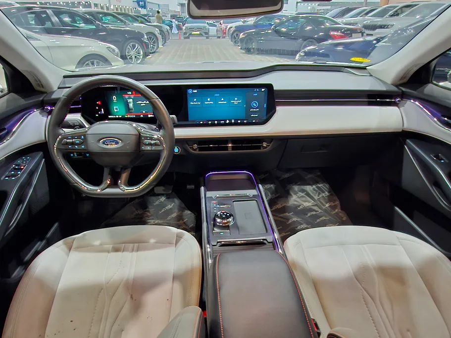 2025 Ford Taurus Titanium 