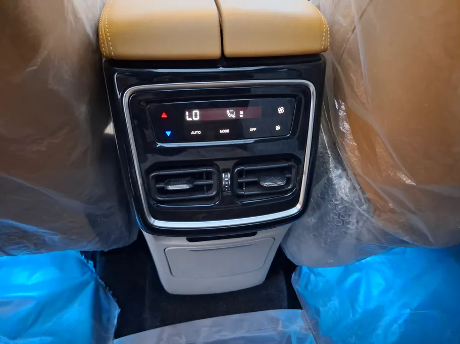 2023 Jetour X70 Plus Luxury 