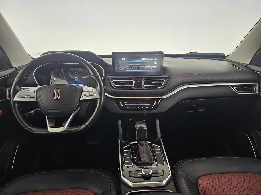 2022 FAW Bestune T33 Premium 