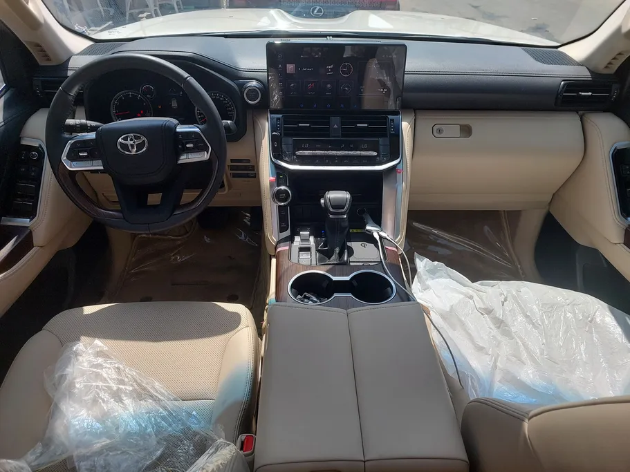 تويوتا لاندكروزر GXR 2023 