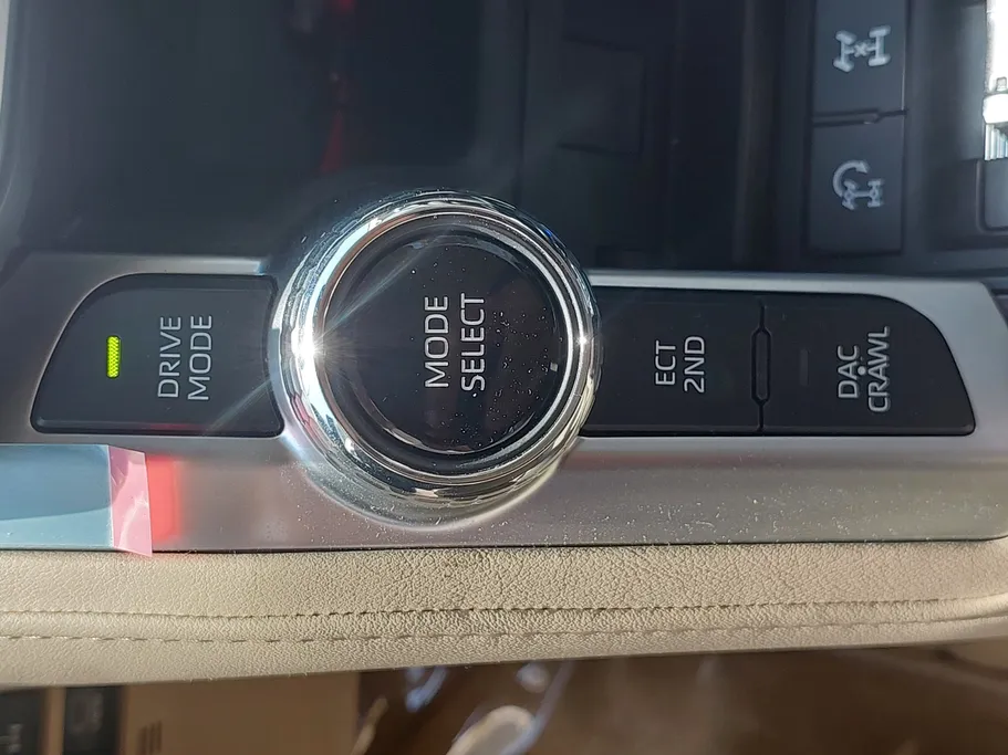 تويوتا لاندكروزر GXR 2023 