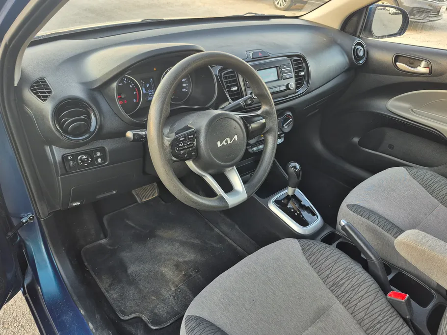 2022 Kia Pegas LX 