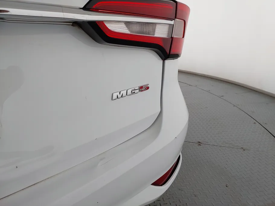 2023 MG 5 STD 