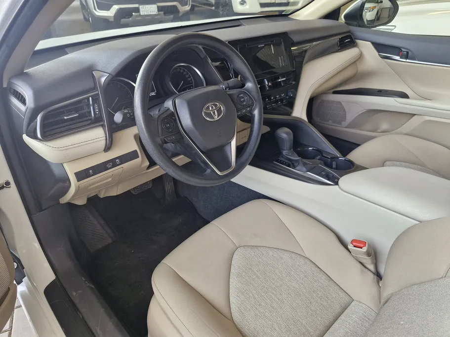 2022 Toyota Camry  LE 