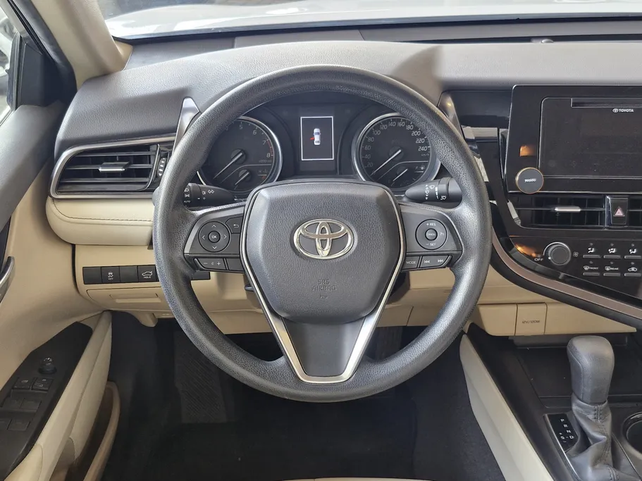 2022 Toyota Camry  LE 