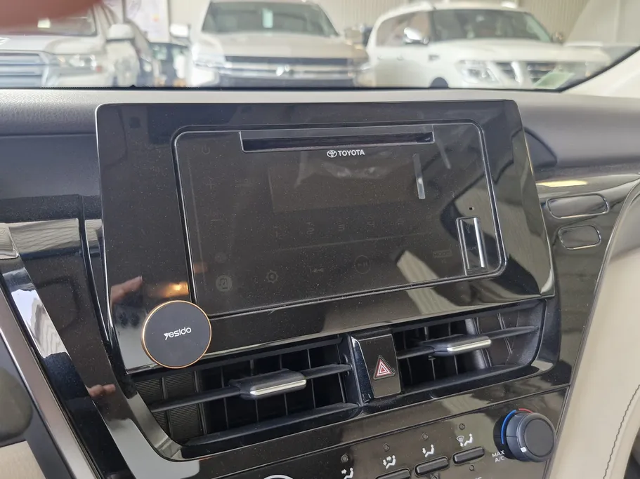 2022 Toyota Camry  LE 
