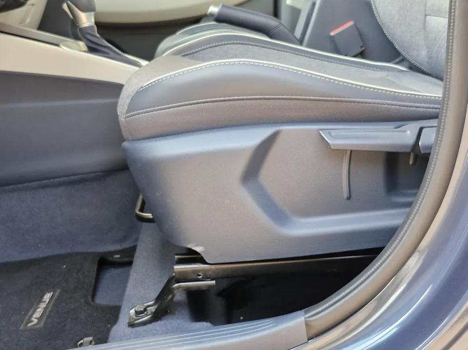 2024 Hyundai Venue Premium 