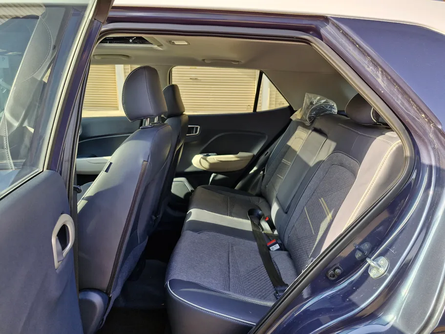 2024 Hyundai Venue Premium 