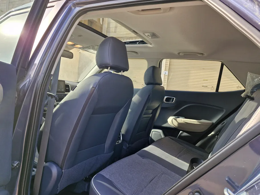 2024 Hyundai Venue Premium 