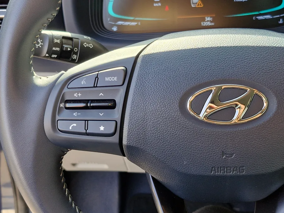 2024 Hyundai Venue Premium 