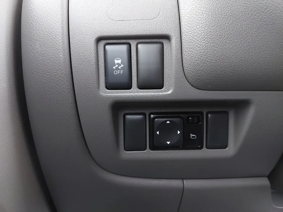 2023 Nissan Sunny SV Comfort 