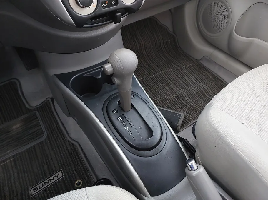 2023 Nissan Sunny SV Comfort 