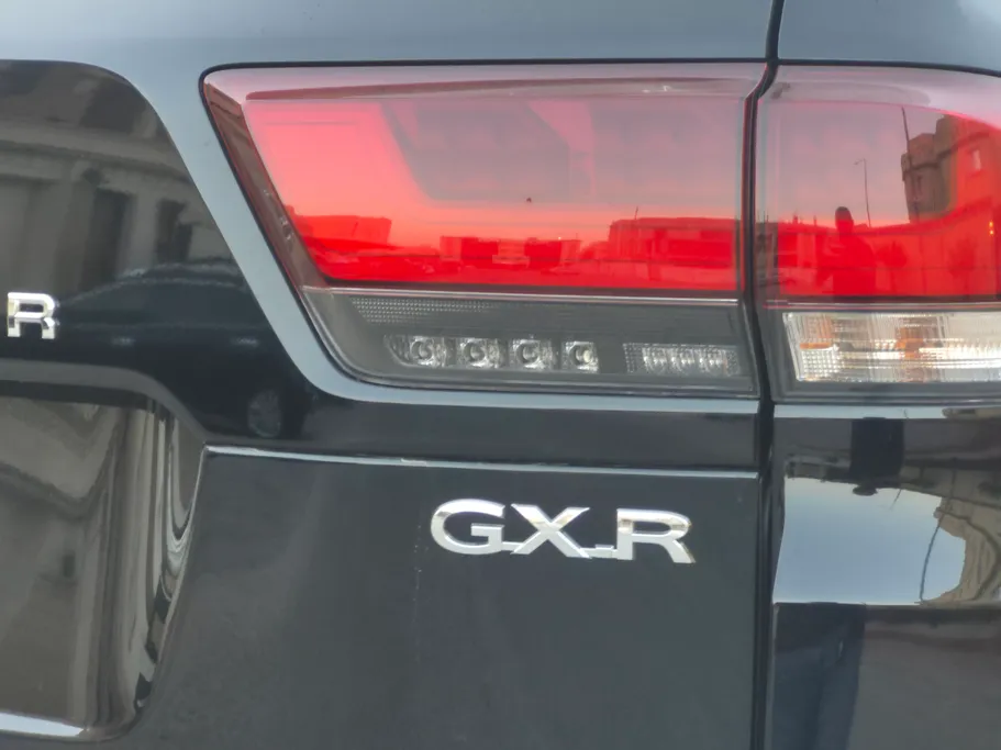 تويوتا لاندكروزر GXR3 2025 