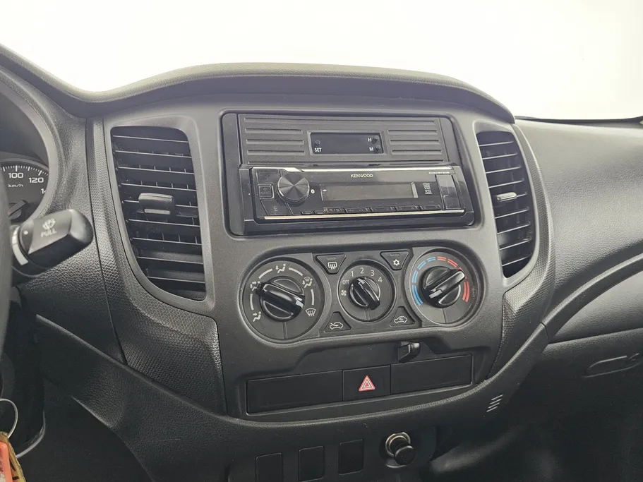 2023 Mitsubishi L200 Regular Cap 