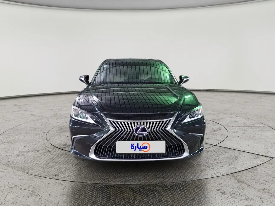 لكزس ES 300 H 2019