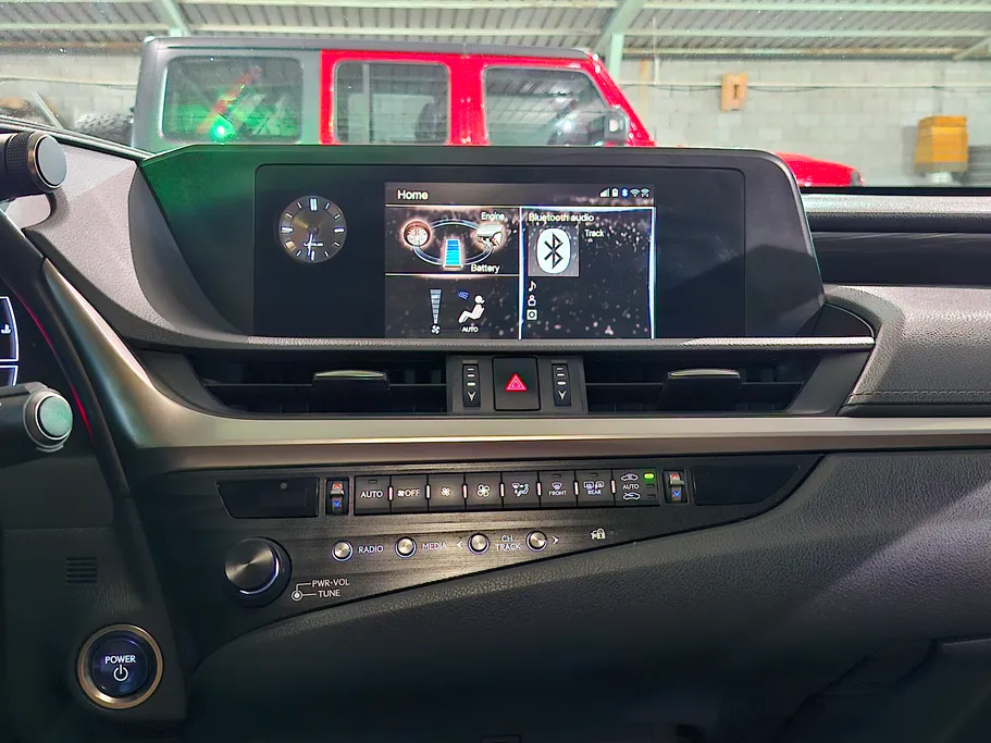 2019 Lexus ES 300 H 