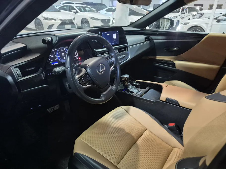 لكزس ES 350 STD 2023 