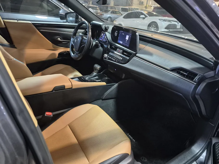 لكزس ES 350 STD 2023 