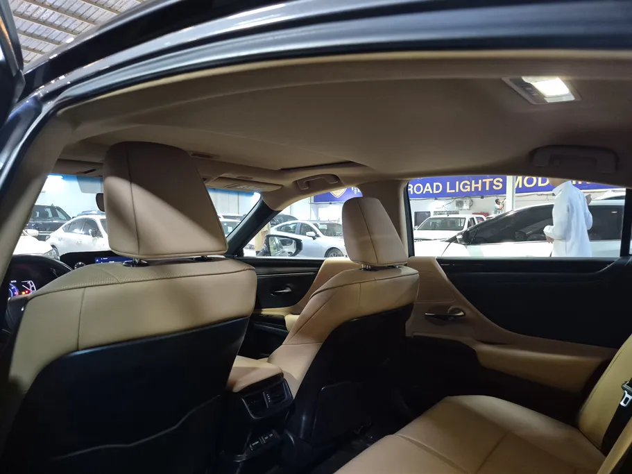 لكزس ES 350 STD 2023 