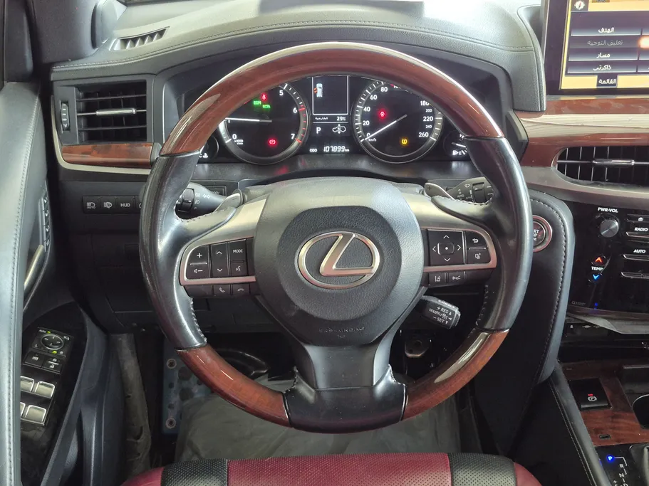 لكزس LX 570 S 2021 
