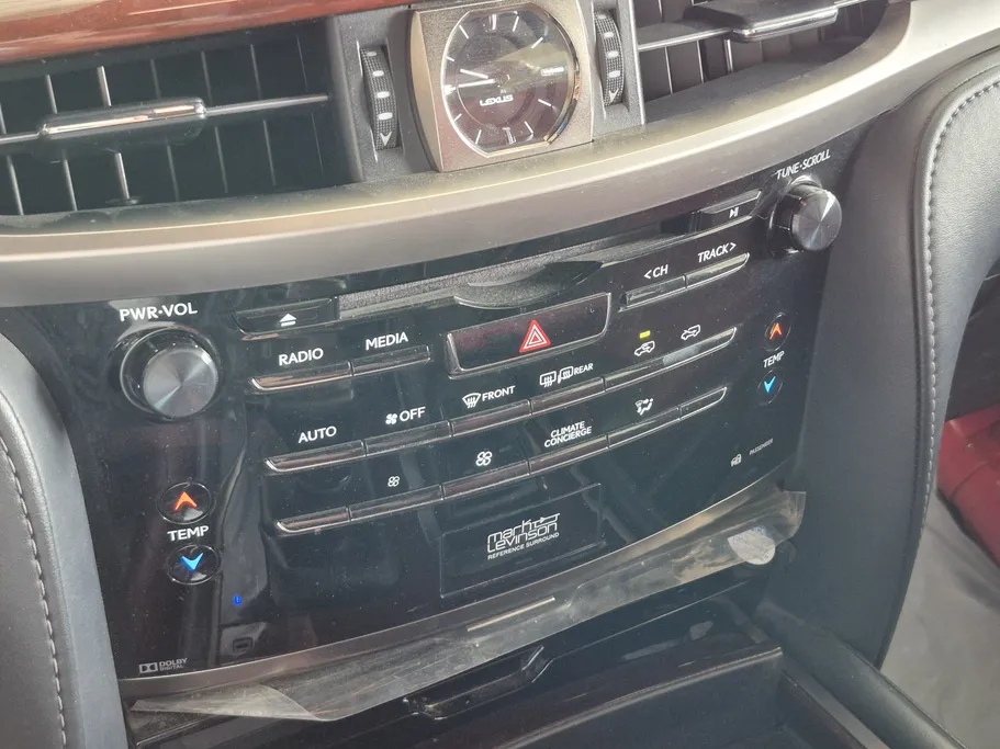 لكزس LX 570 S 2021 