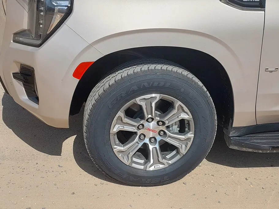 2021 GMC Yukon SLE 