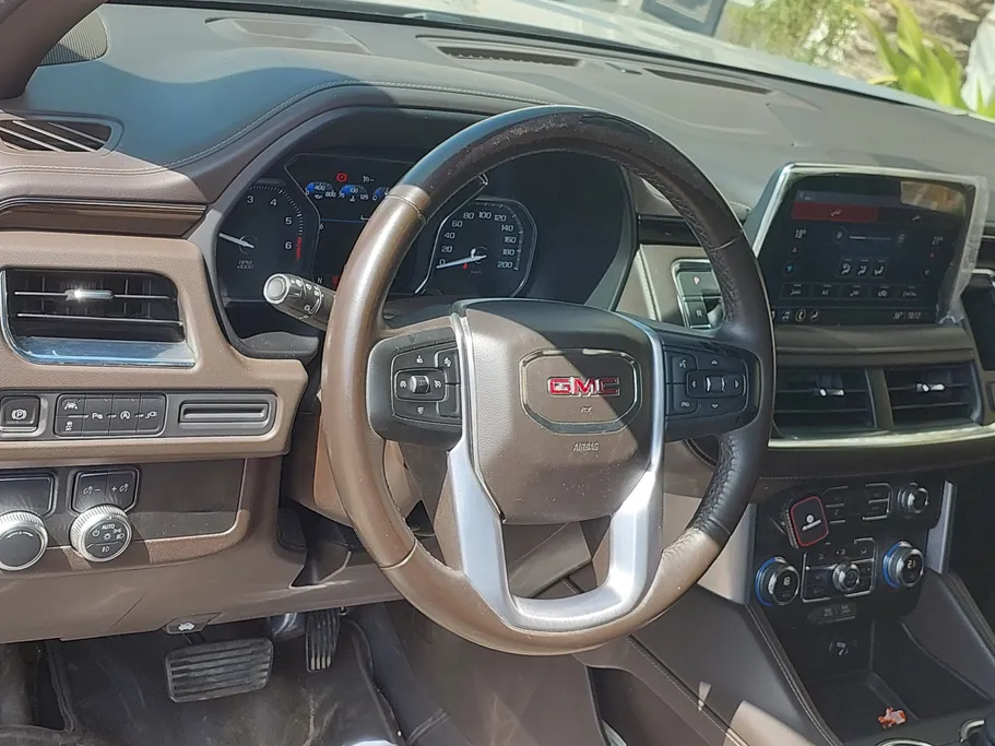2021 GMC Yukon SLE 