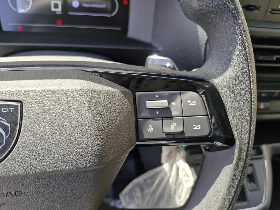 2025 Peugeot Expert VAN 
