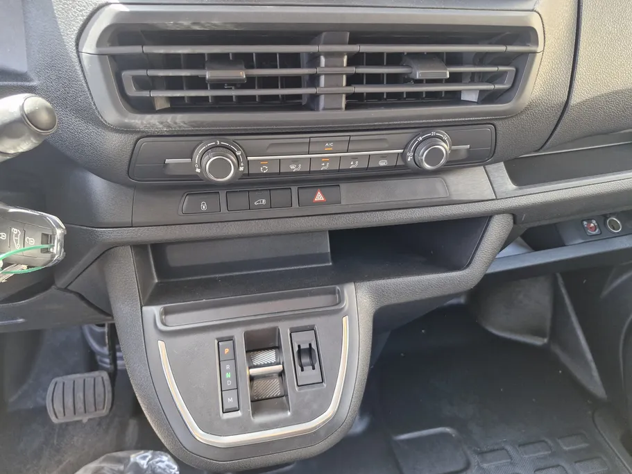 2025 Peugeot Expert VAN 