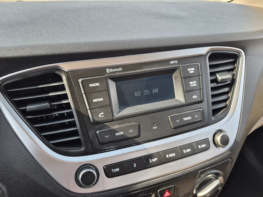 2022 Hyundai Accent Smart 