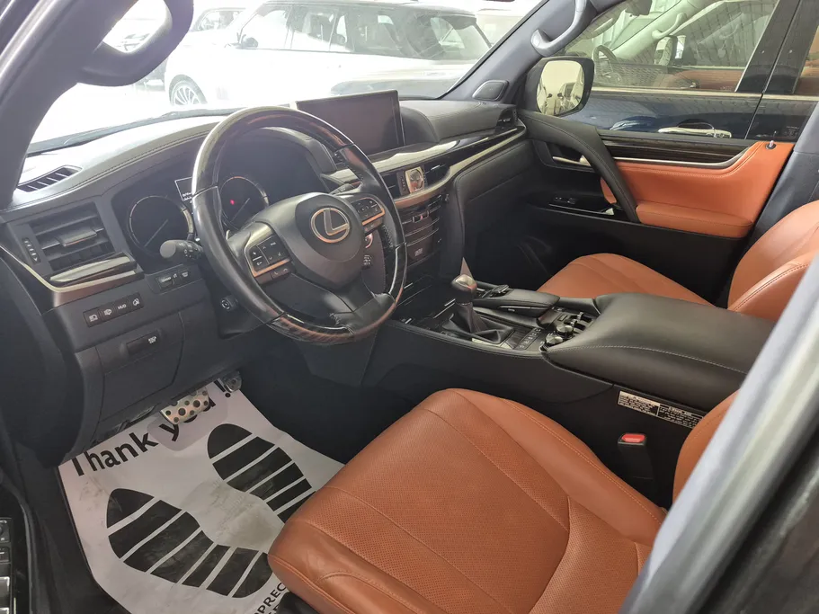 لكزس LX 570 S 2020 