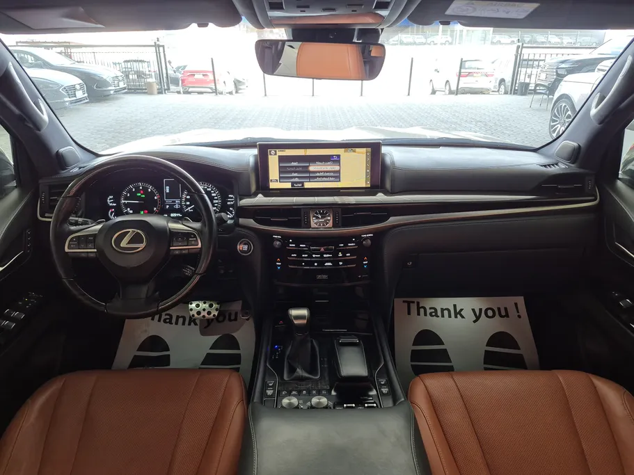 لكزس LX 570 S 2020 