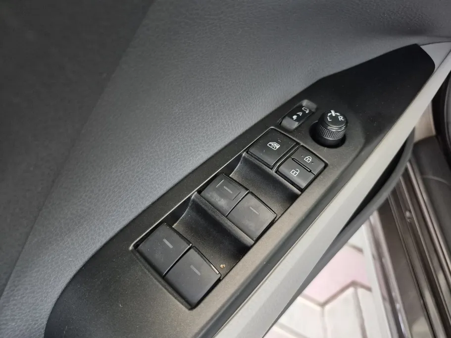 2022 Toyota Camry  SE 