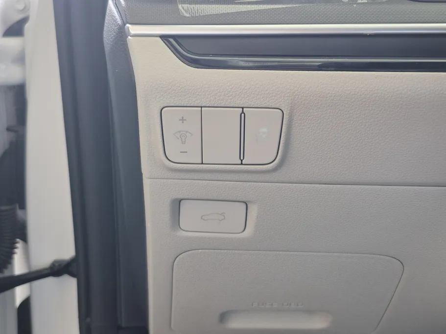 2025 Kia K5 LX2 