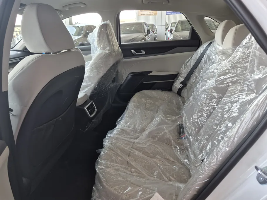 2025 Kia K5 LX2 