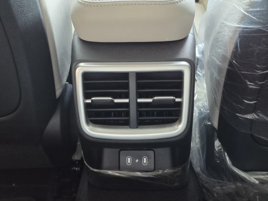 2025 Kia K5 LX2 