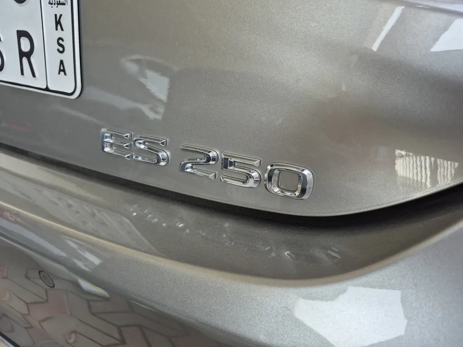 لكزس ES 250 AA Elegant 2023 