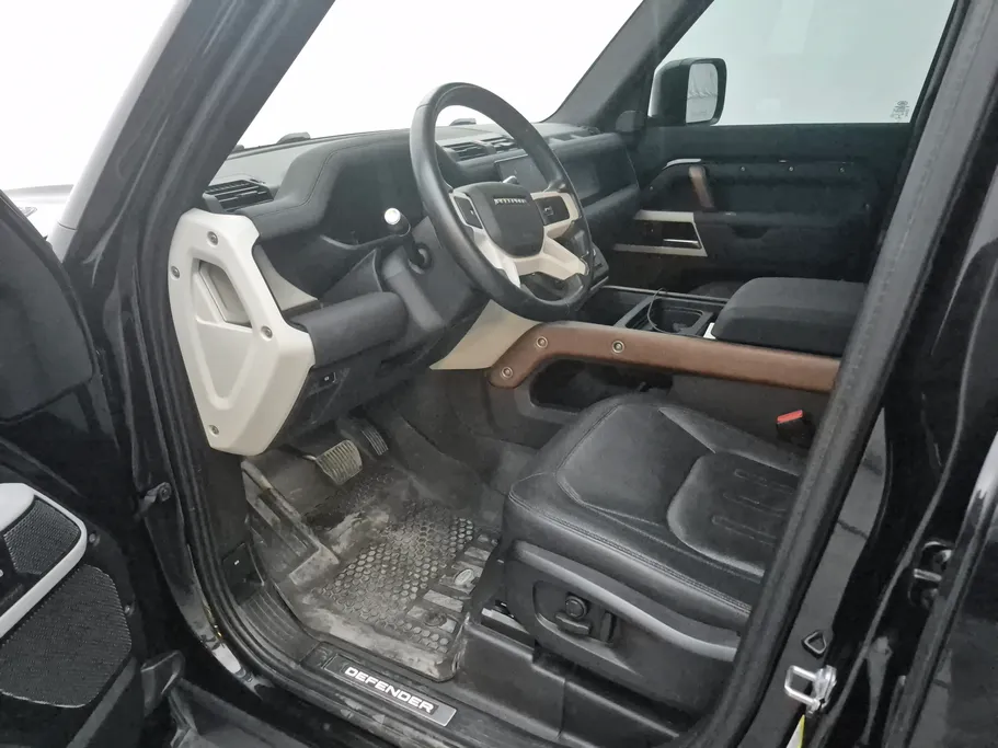 2022 Range Rover Defender P400 